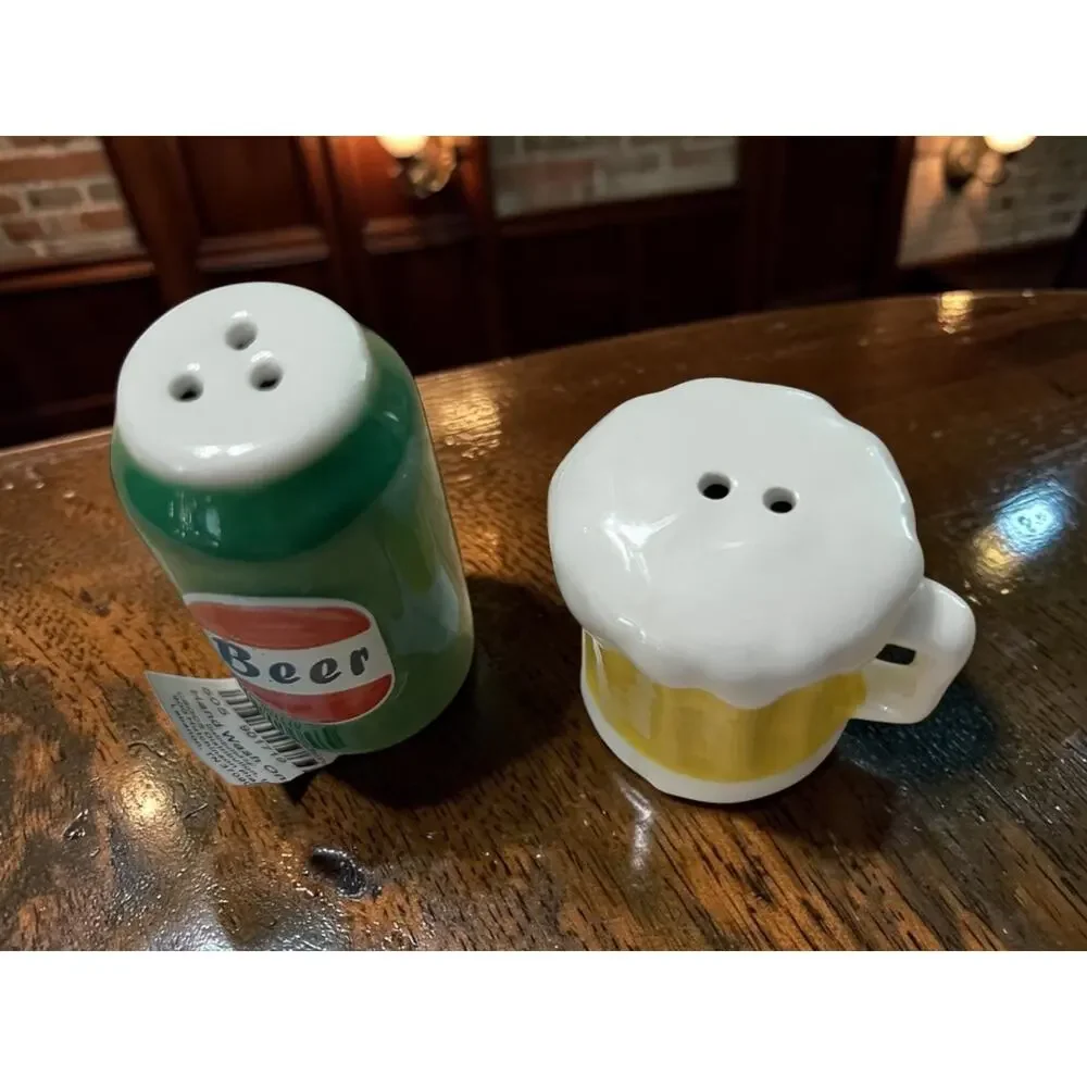 Cracker Barrel Beer Can and Frothy Mug Mini Salt and Pepper shakers 2026